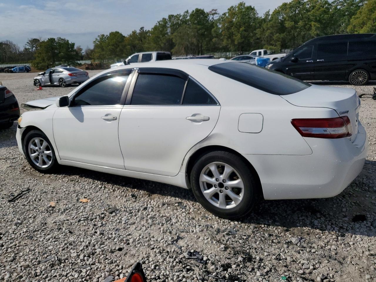 2011 TOYOTA CAMRY
