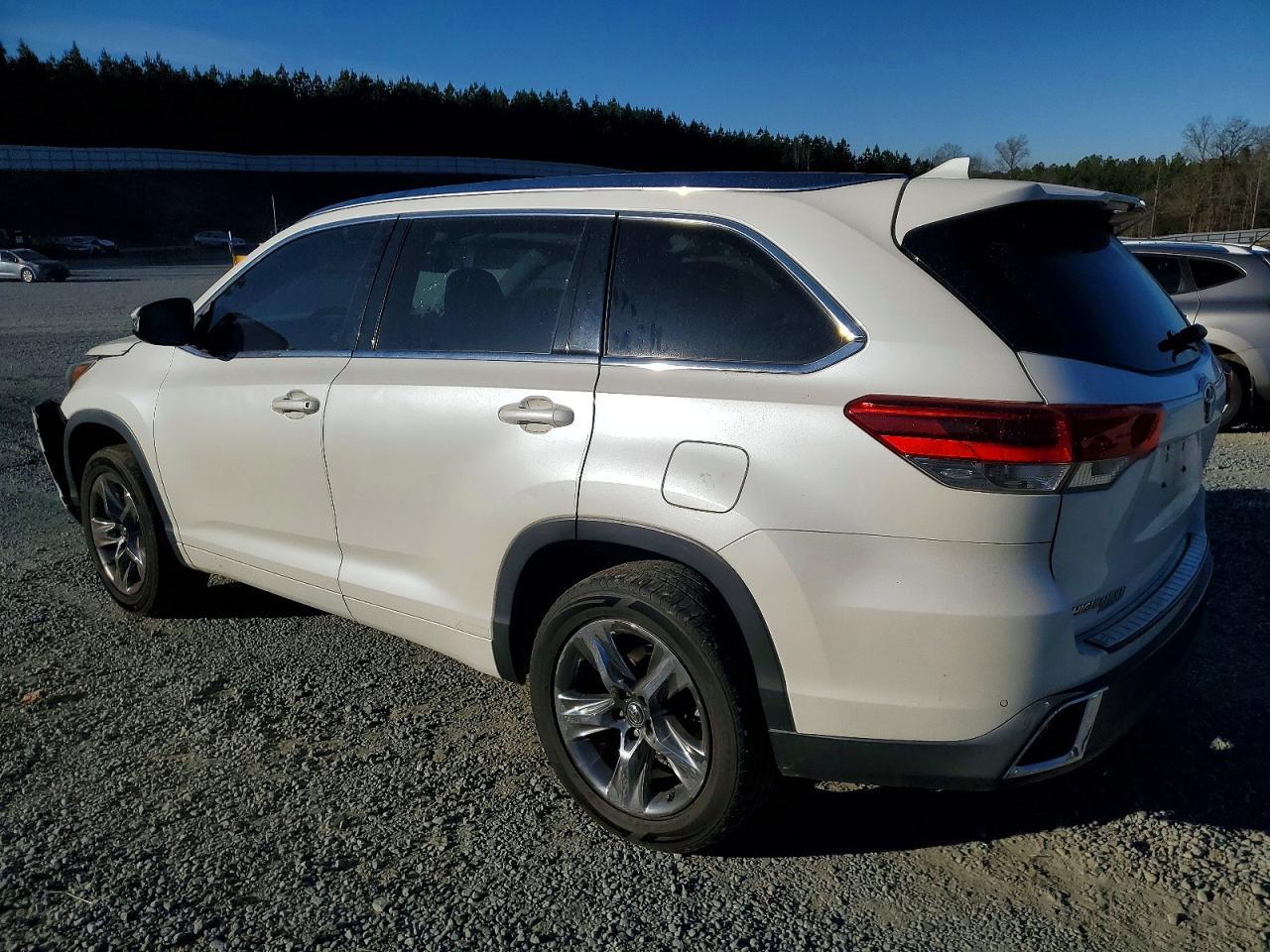 2018 TOYOTA HIGHLANDER