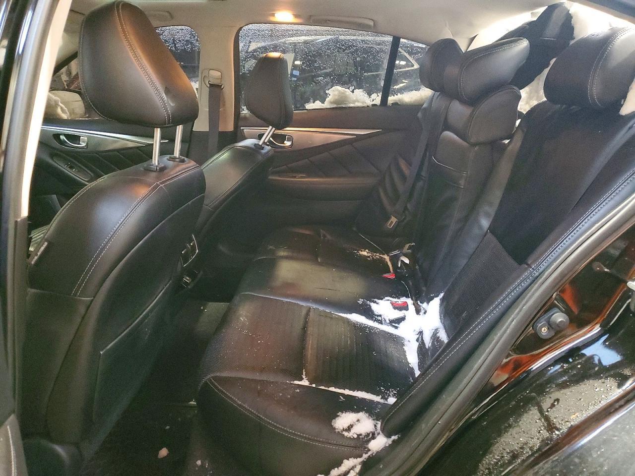 2016 INFINITI Q50