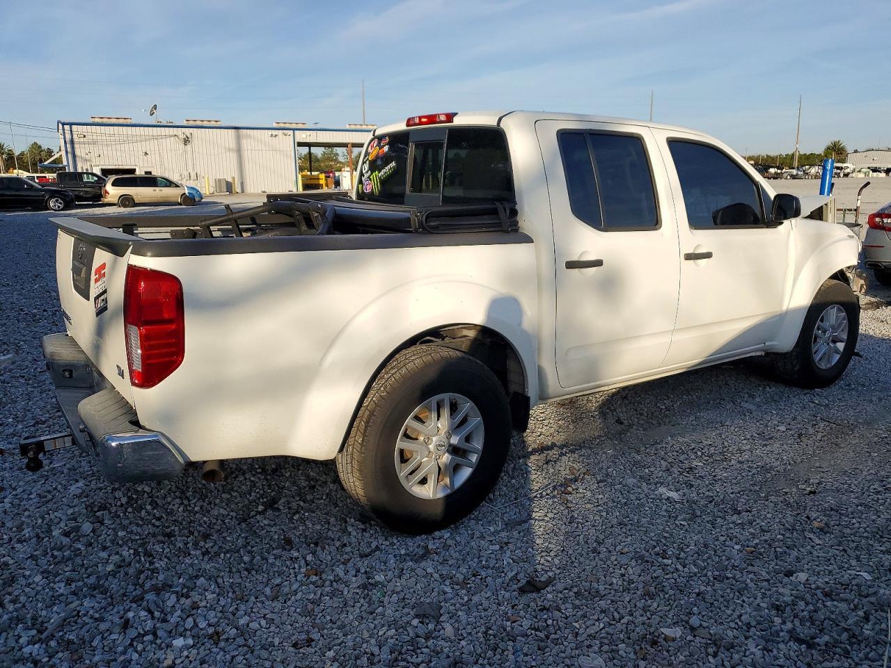 2016 NISSAN Frontier