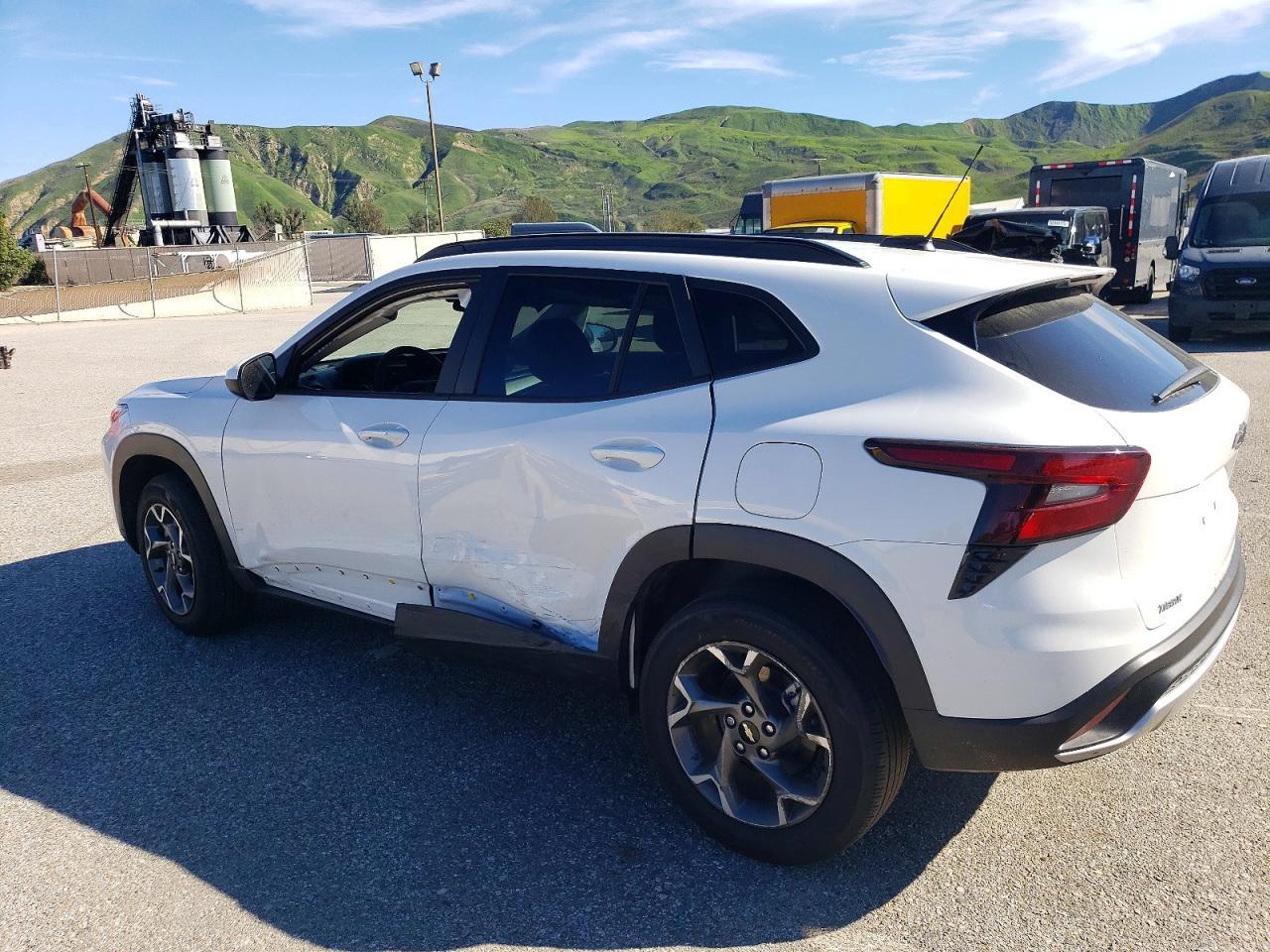 2025 CHEVROLET TRAX