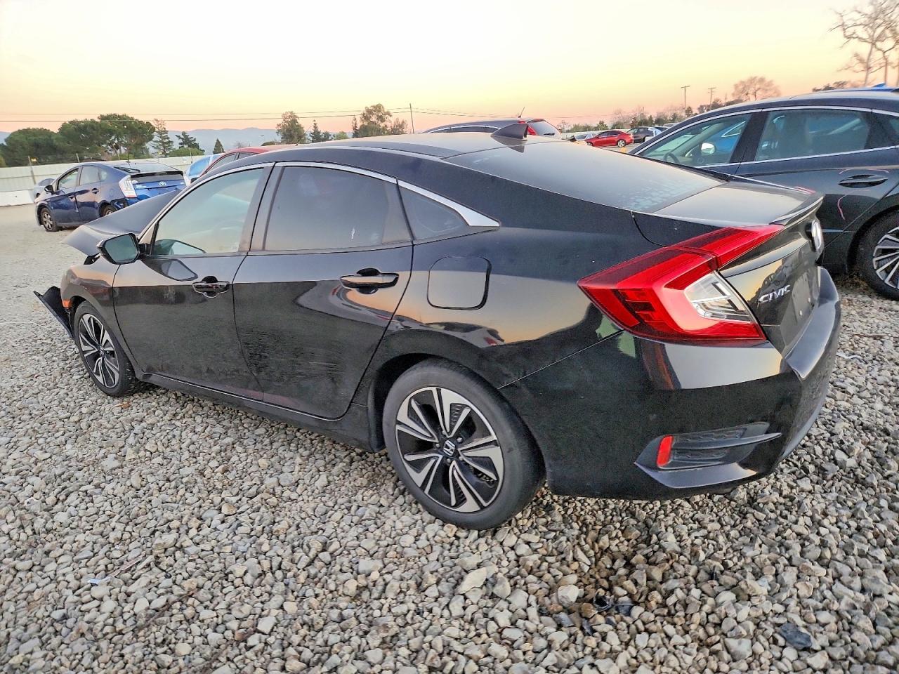 2017 HONDA CIVIC