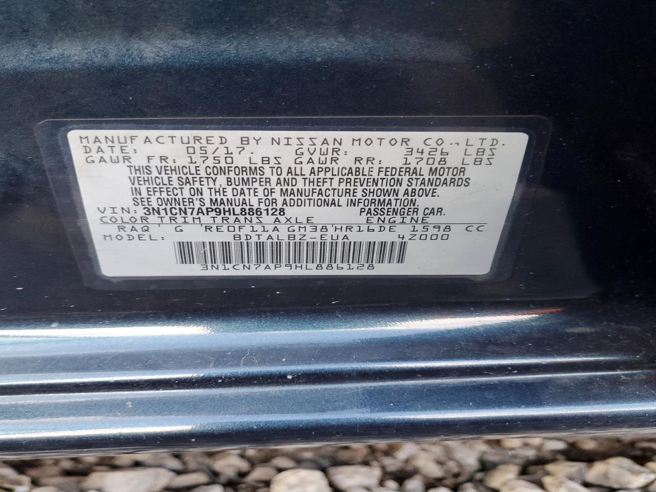 2017 NISSAN VERSA