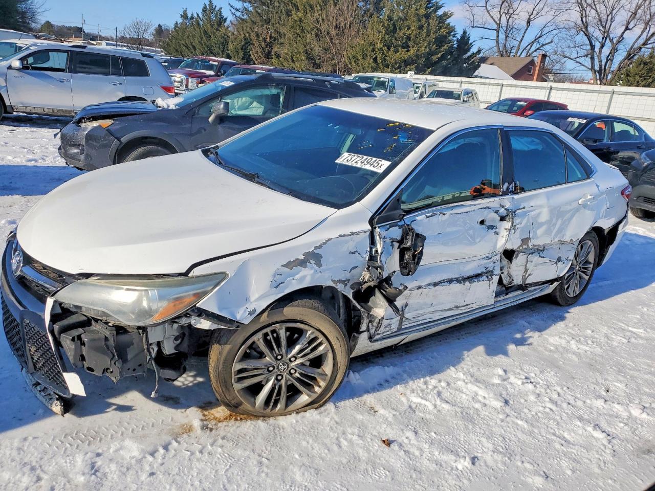 2016 TOYOTA CAMRY