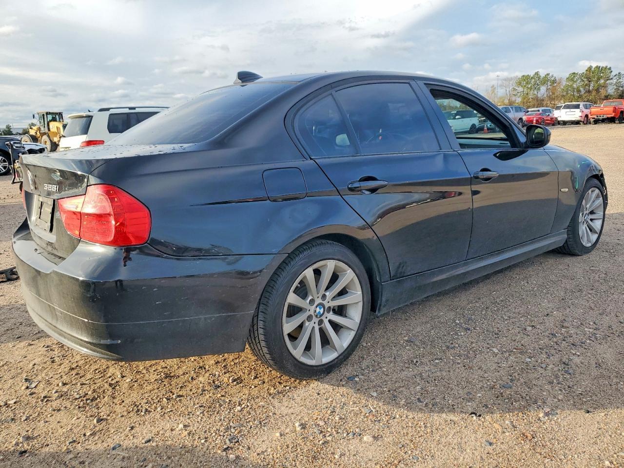 2011 BMW 3 SERIES