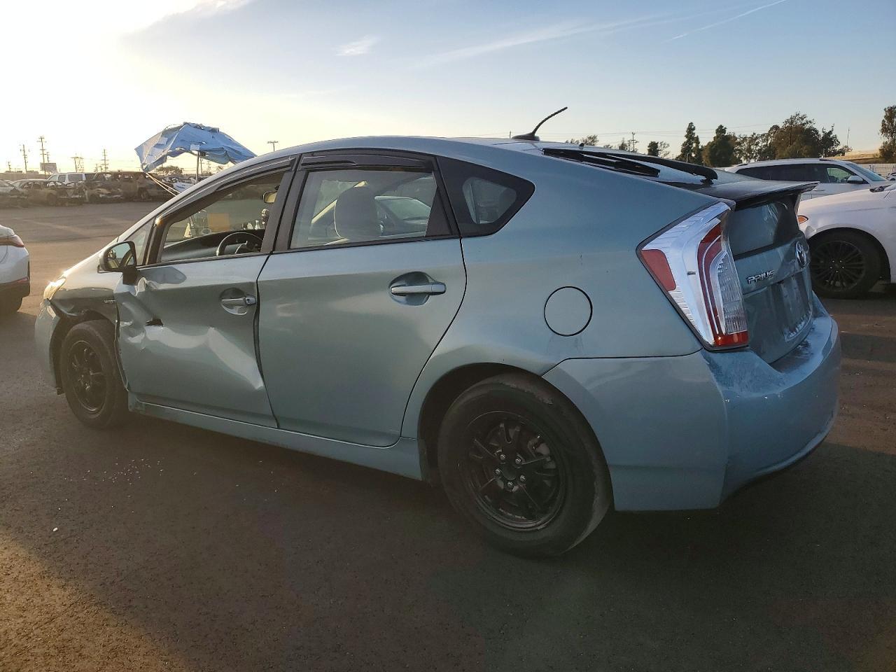 2013 TOYOTA PRIUS