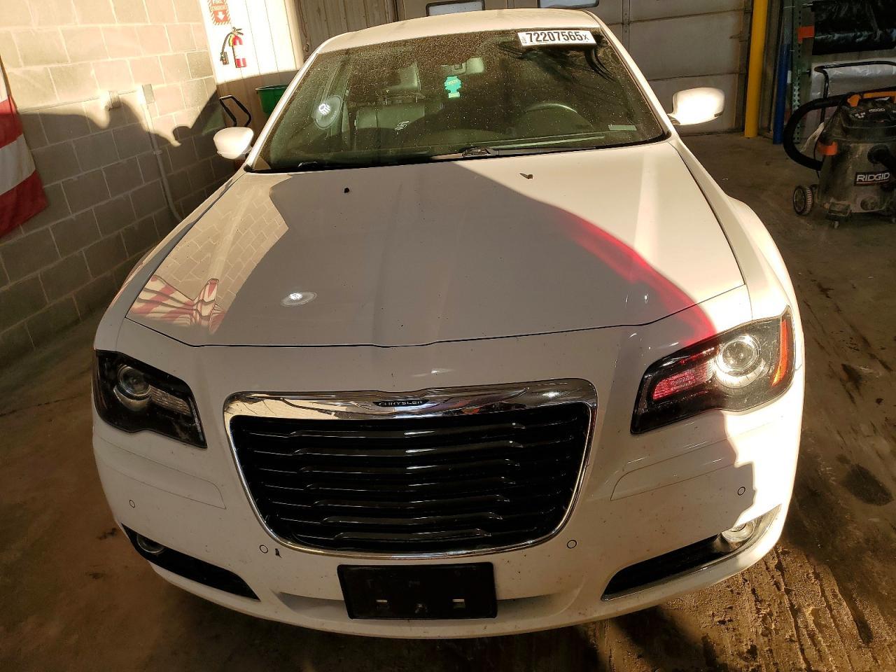 2012 CHRYSLER 300