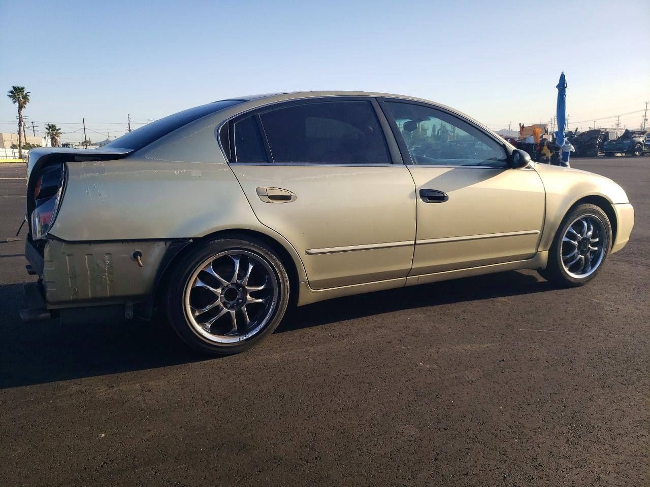 2002 NISSAN ALTIMA