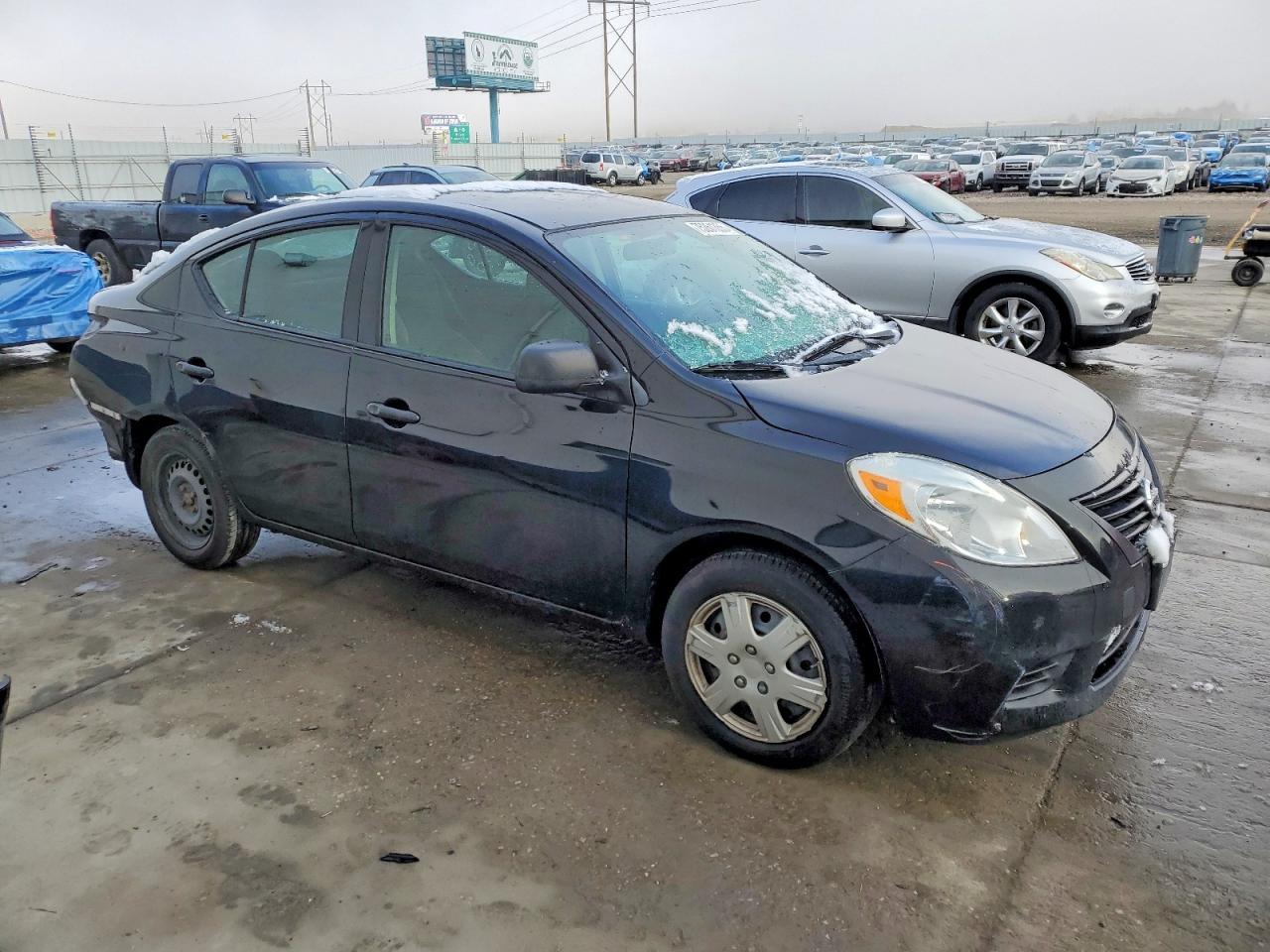 2014 NISSAN VERSA