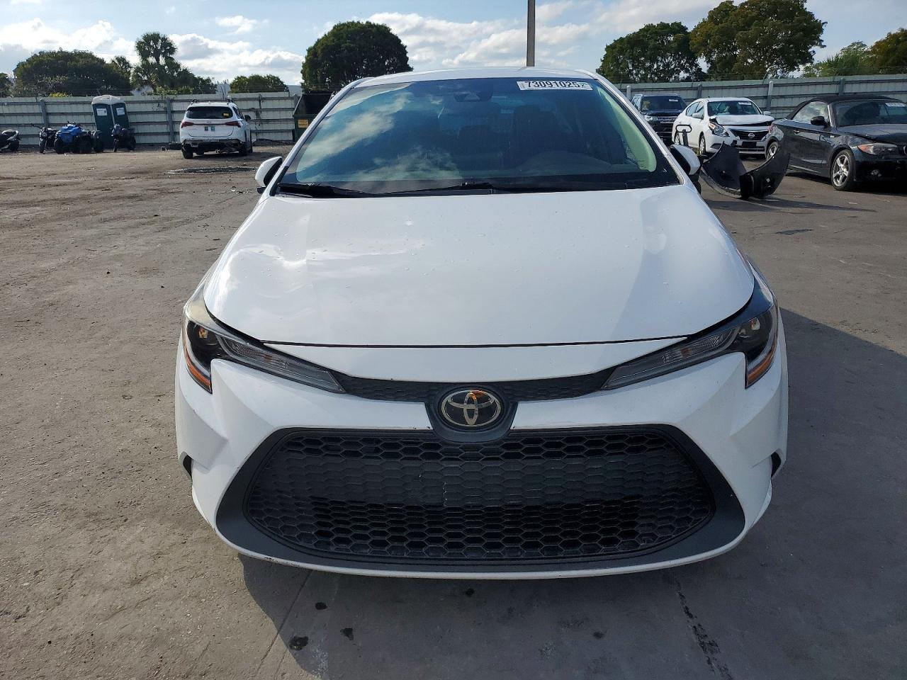 2021 TOYOTA COROLLA