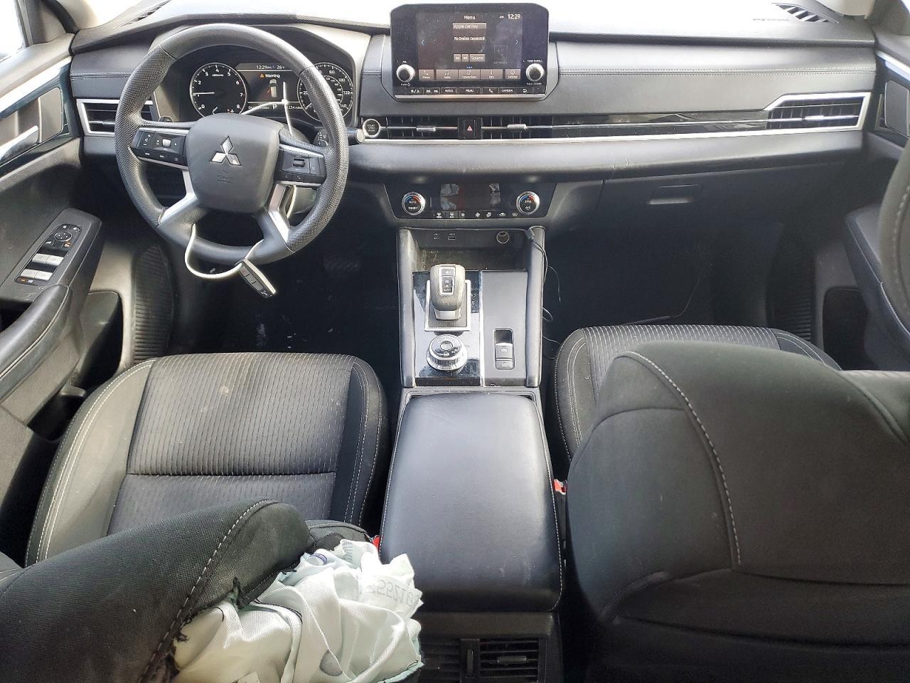 2022 MITSUBISHI outlander