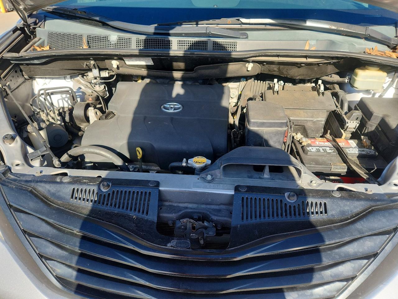2015 TOYOTA SIENNA
