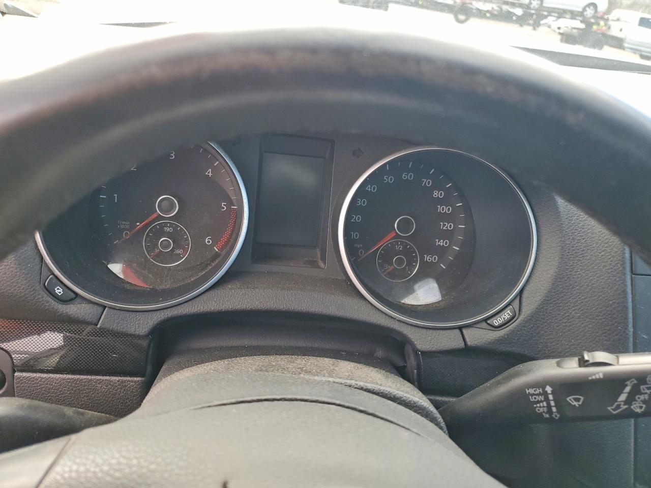 2011 VOLKSWAGEN JETTA