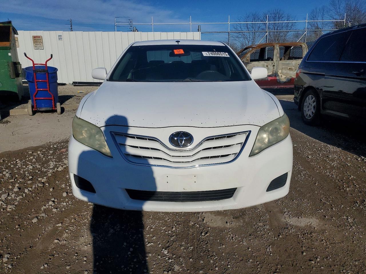 2011 TOYOTA CAMRY