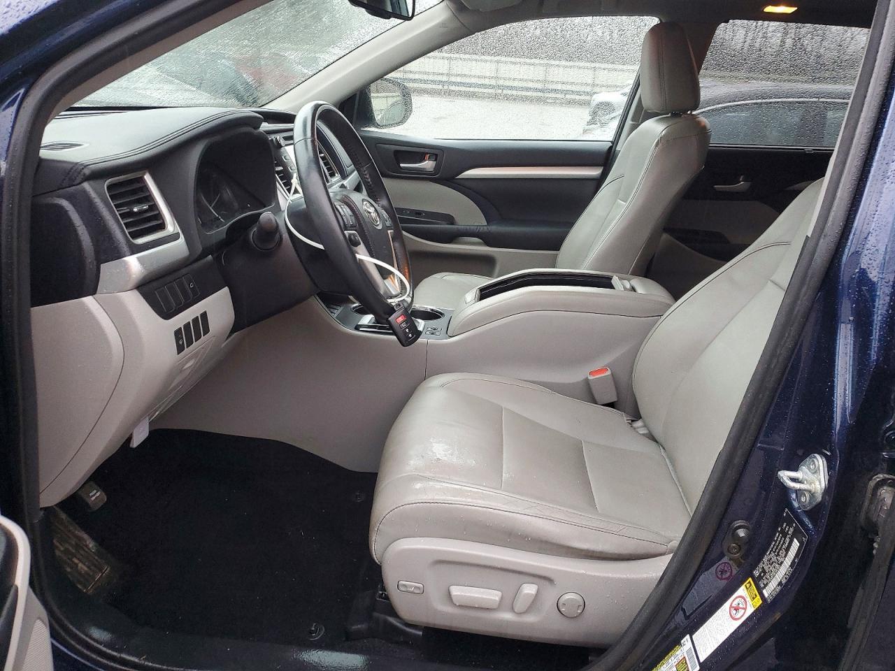 2014 TOYOTA HIGHLANDER