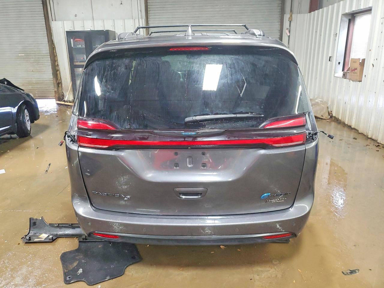 2021 CHRYSLER Pacifica