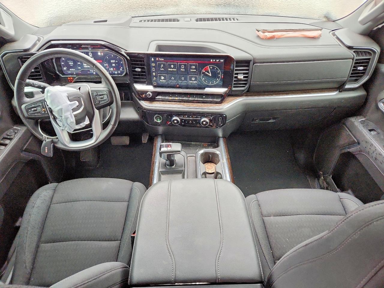 2023 GMC Sierra