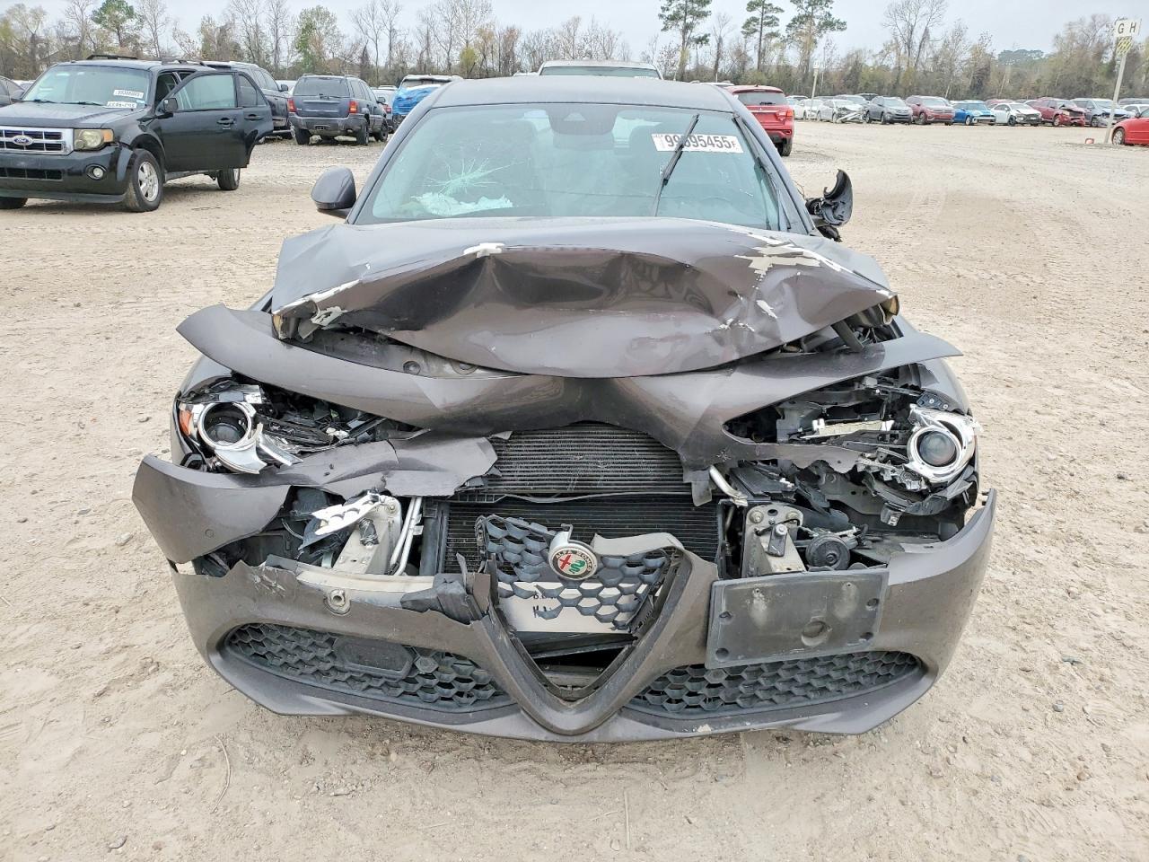 2017 ALFA ROMEO Giulia