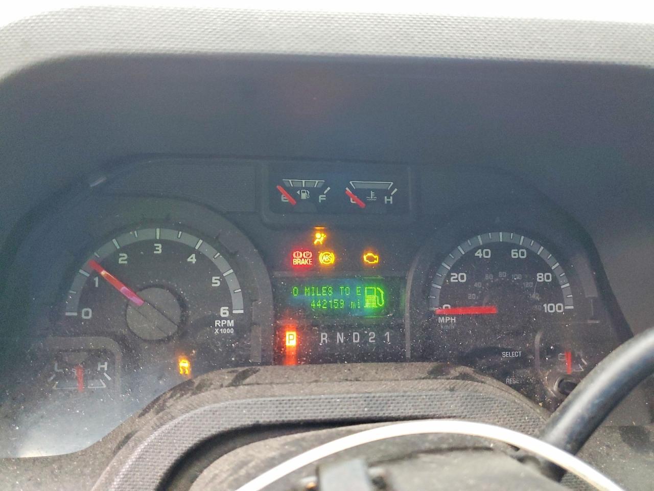 2010 FORD Econoline E350