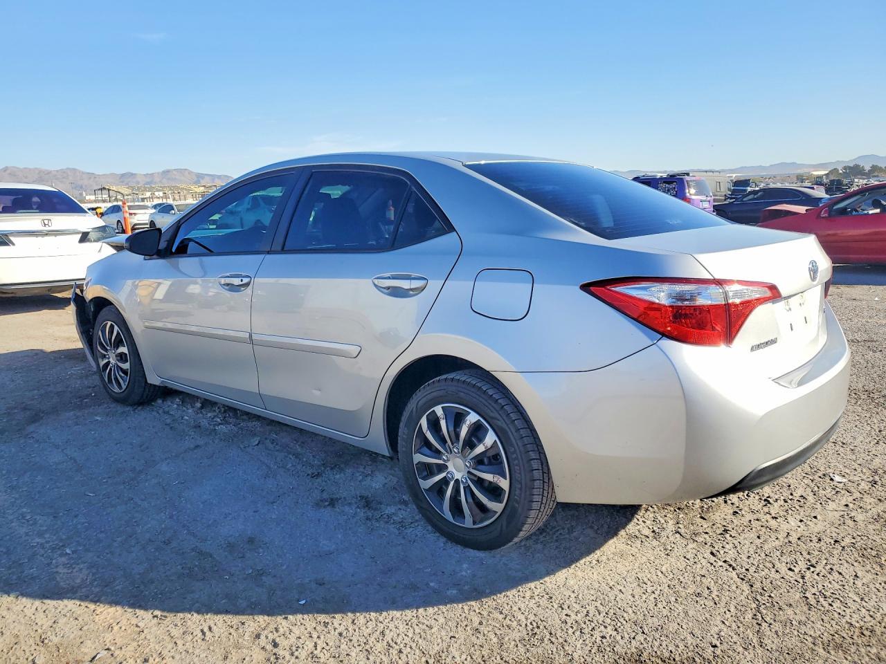 2015 TOYOTA COROLLA