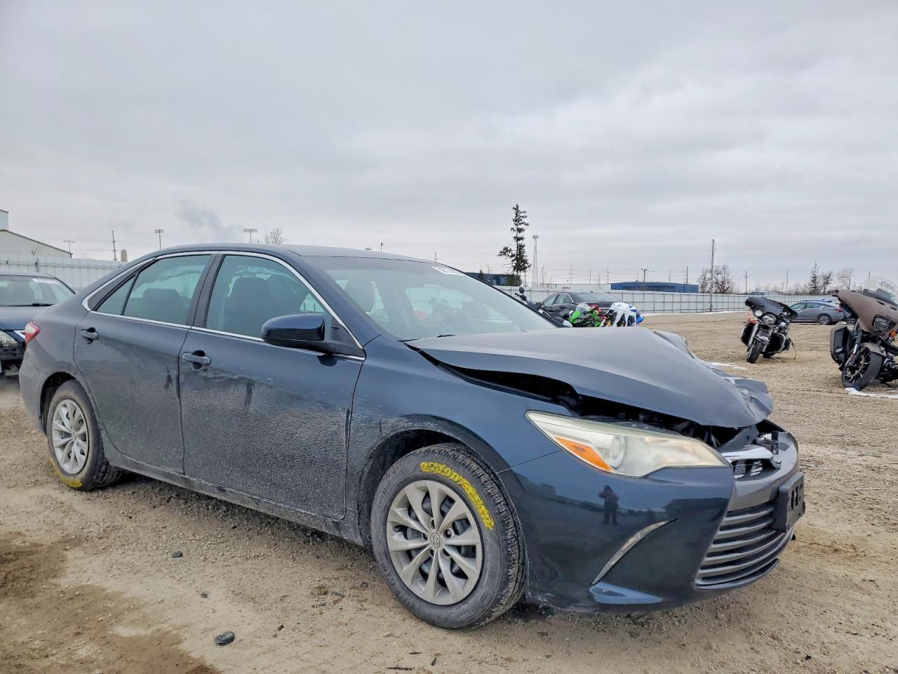 2016 TOYOTA CAMRY