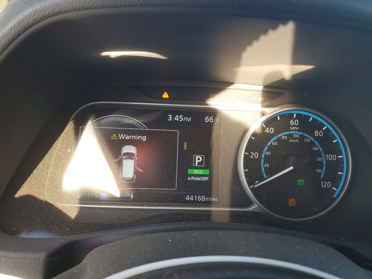 2018 NISSAN LEAF
