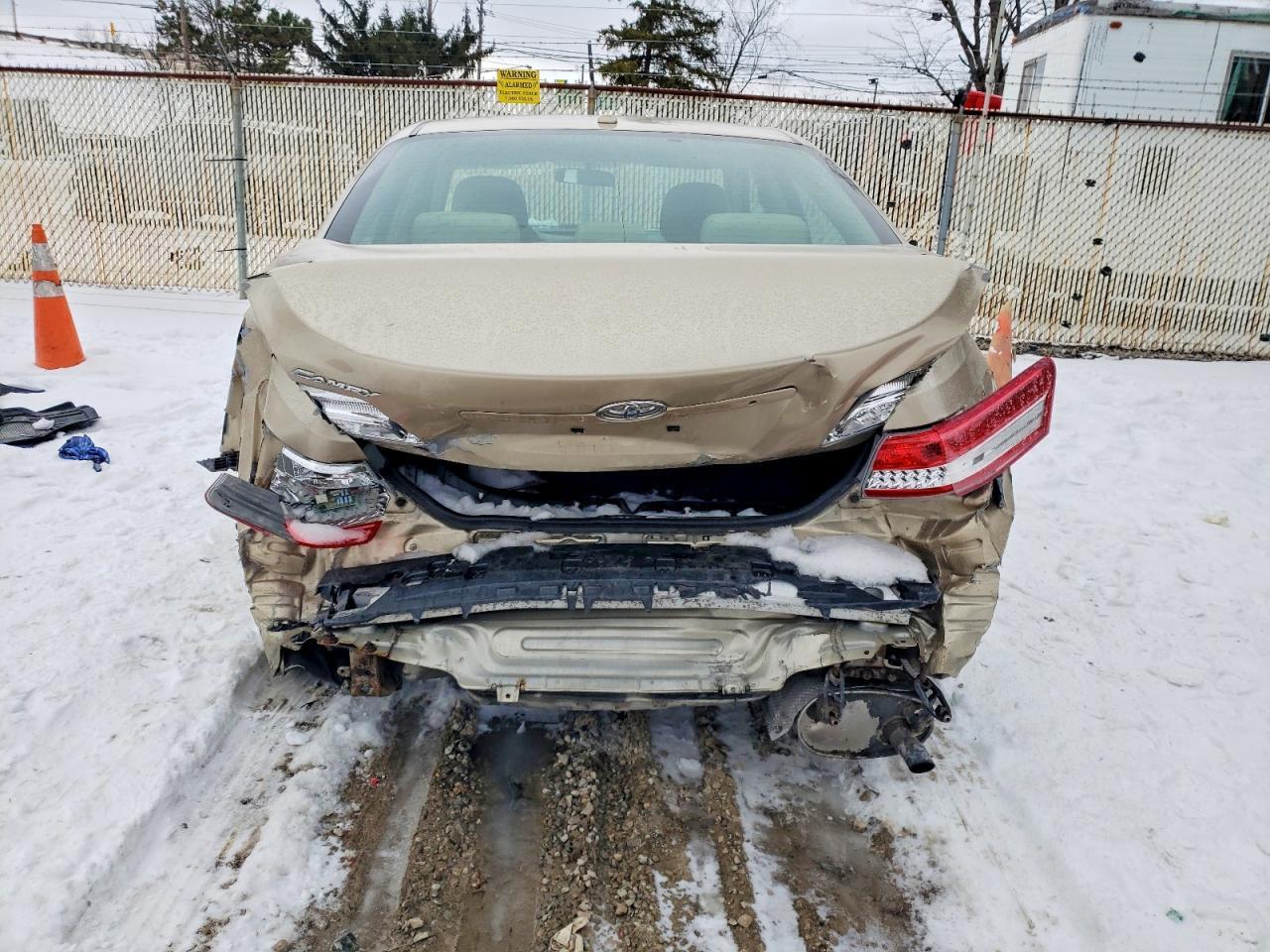 2011 TOYOTA CAMRY