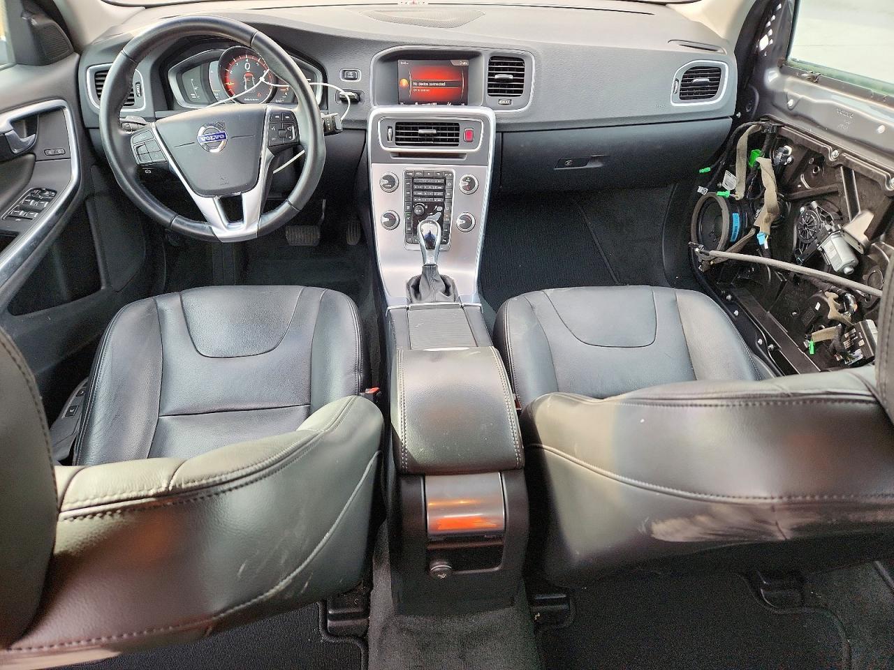 2017 VOLVO S60
