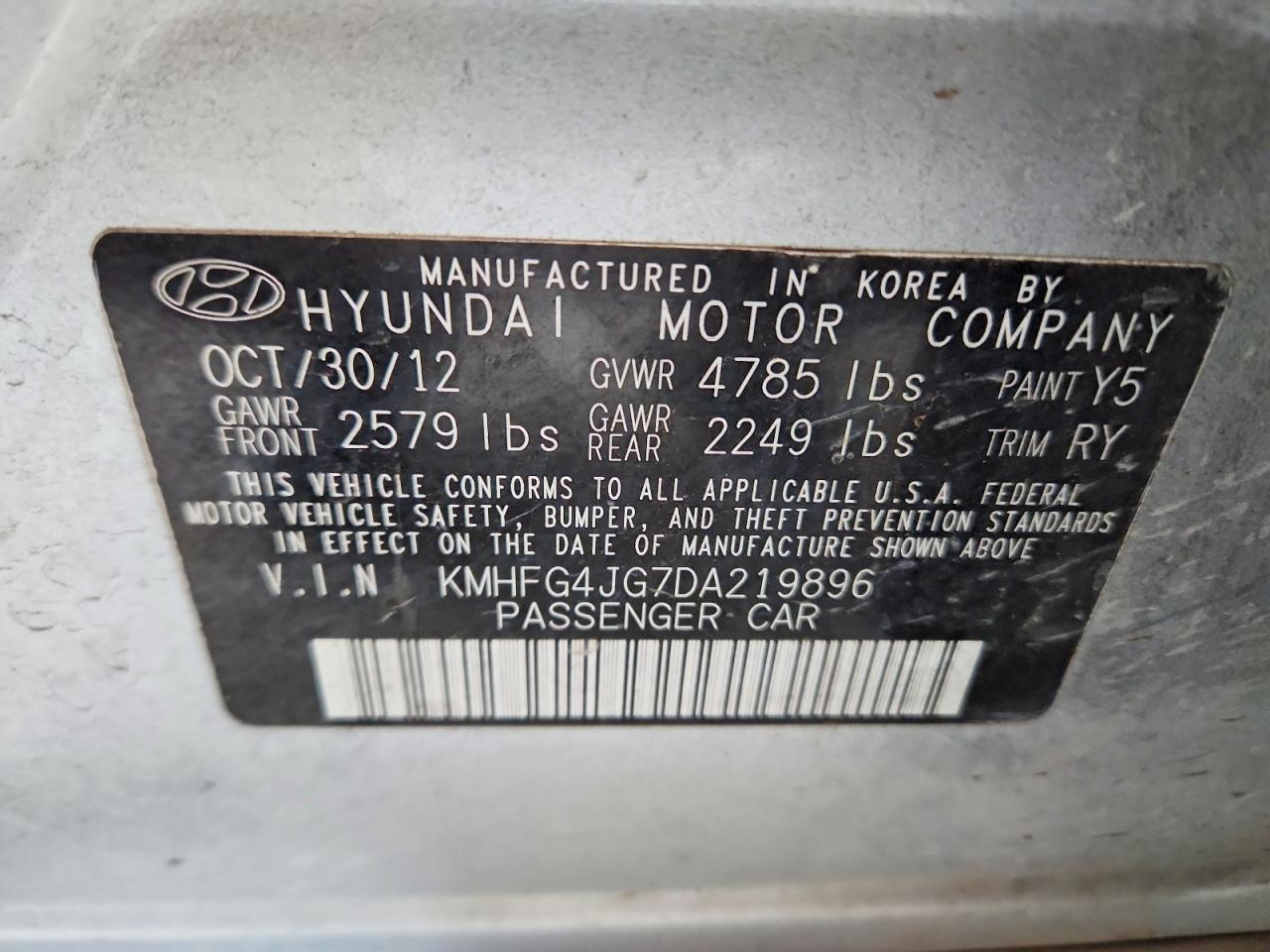 2013 HYUNDAI Azera