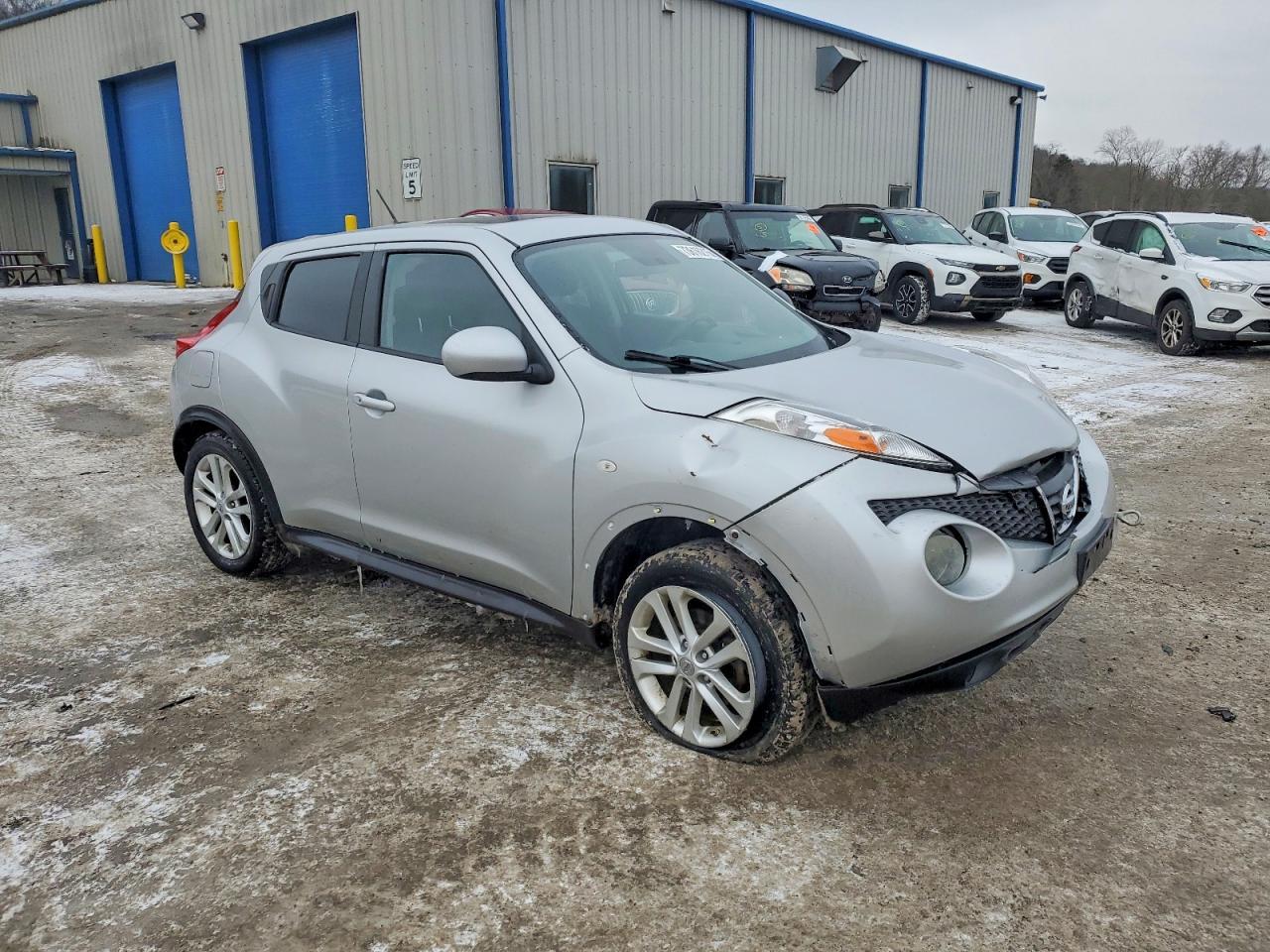 2013 NISSAN Juke