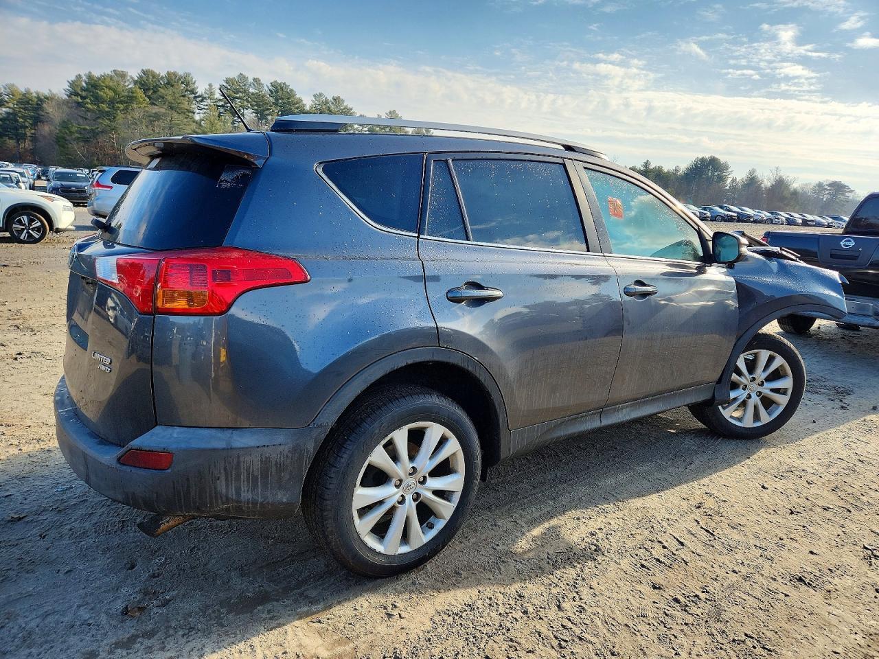 2015 TOYOTA RAV4