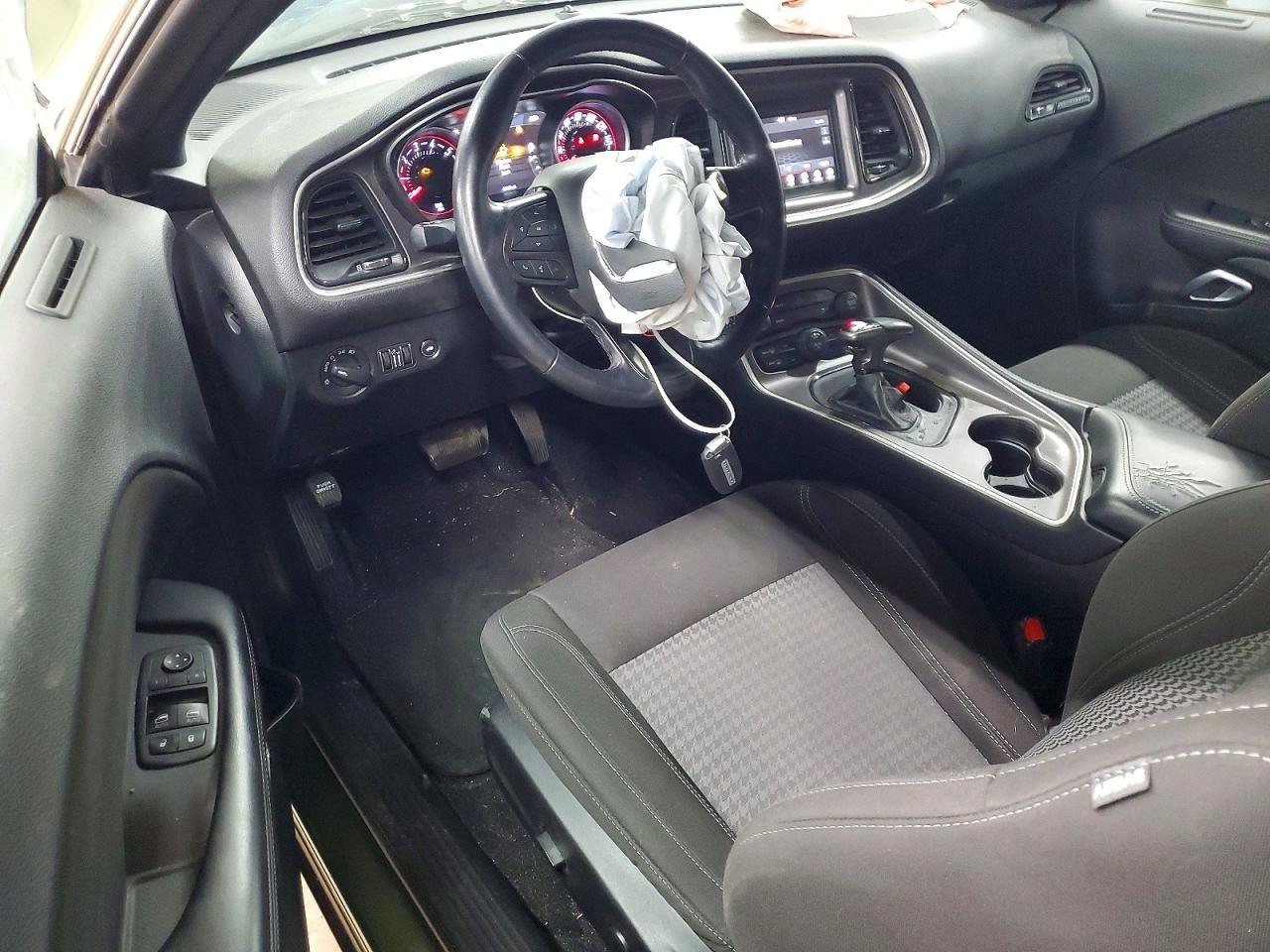 2022 DODGE Challenger