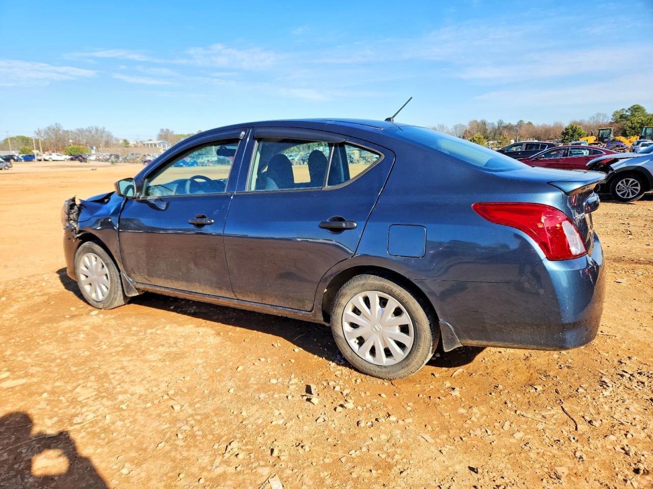 2017 NISSAN VERSA