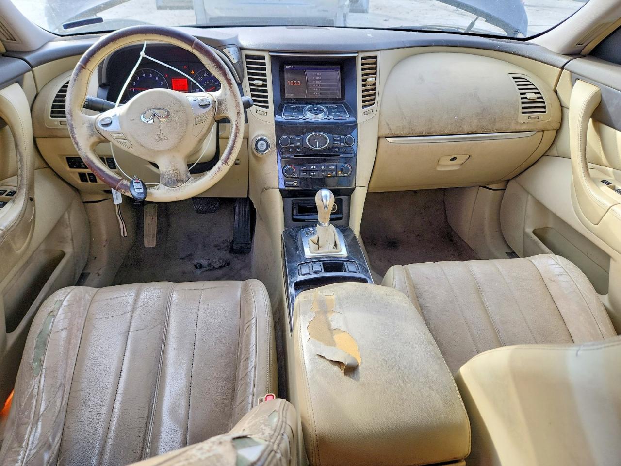 2011 INFINITI FX35