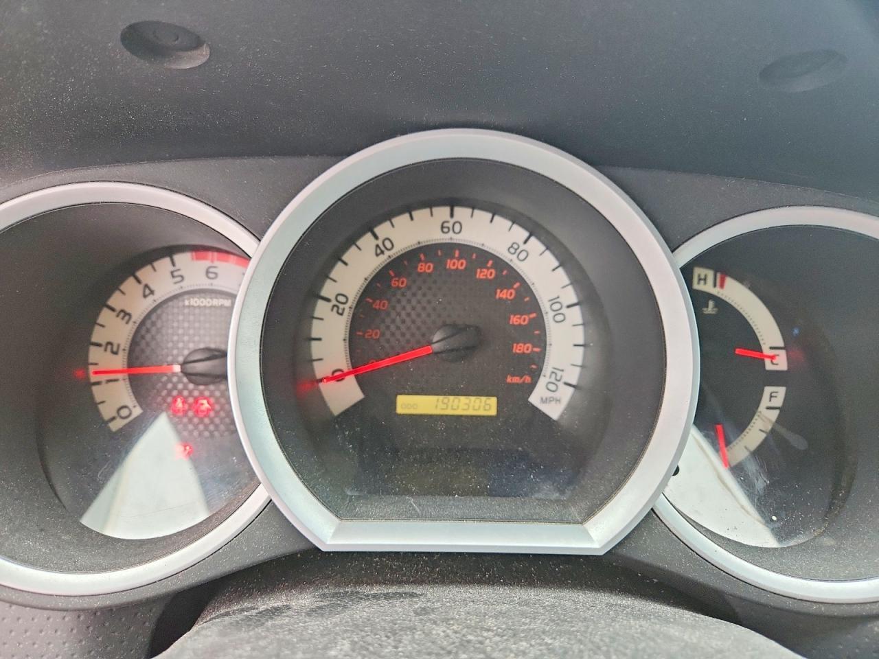 2012 TOYOTA TACOMA