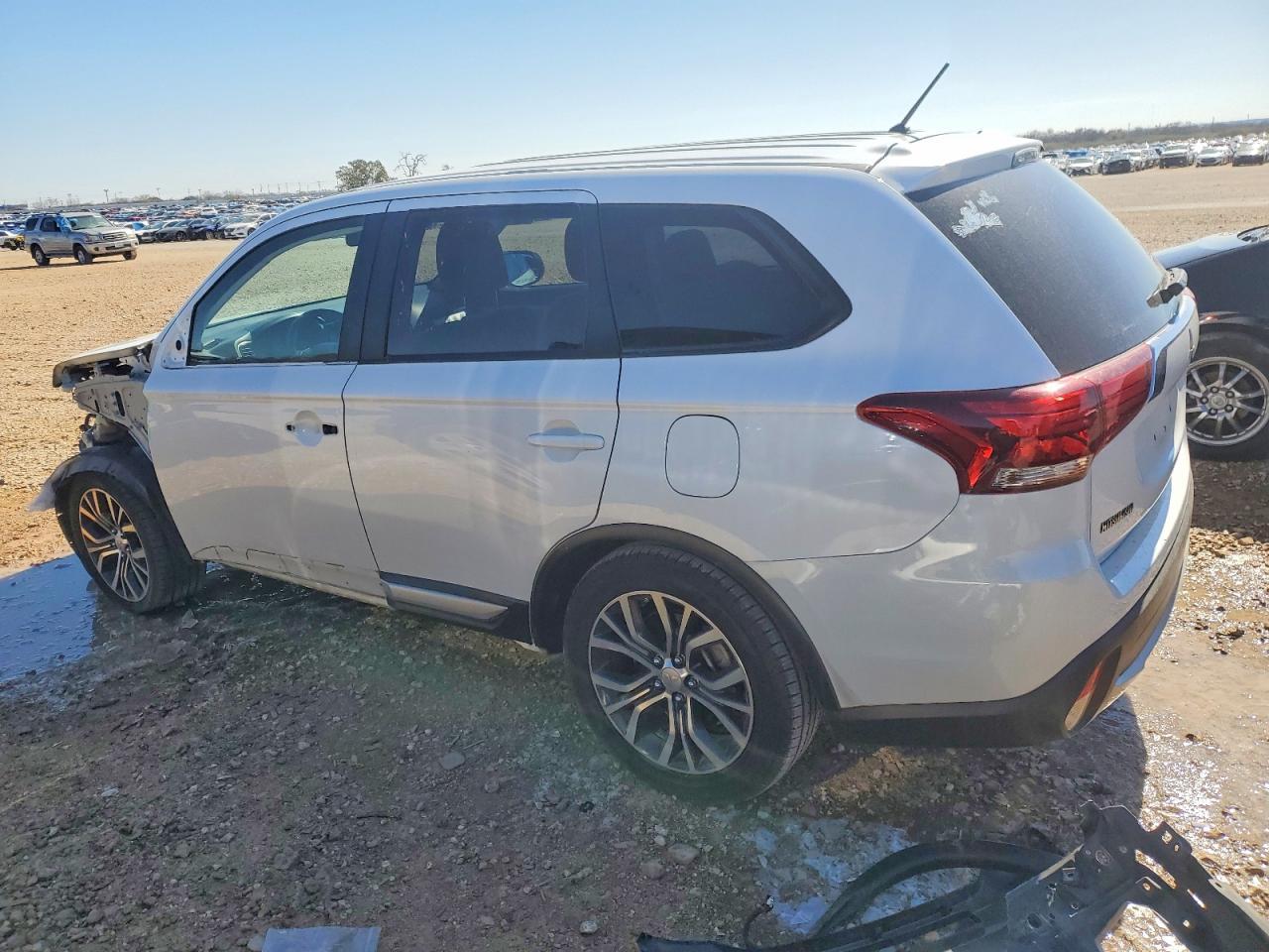 2016 MITSUBISHI outlander