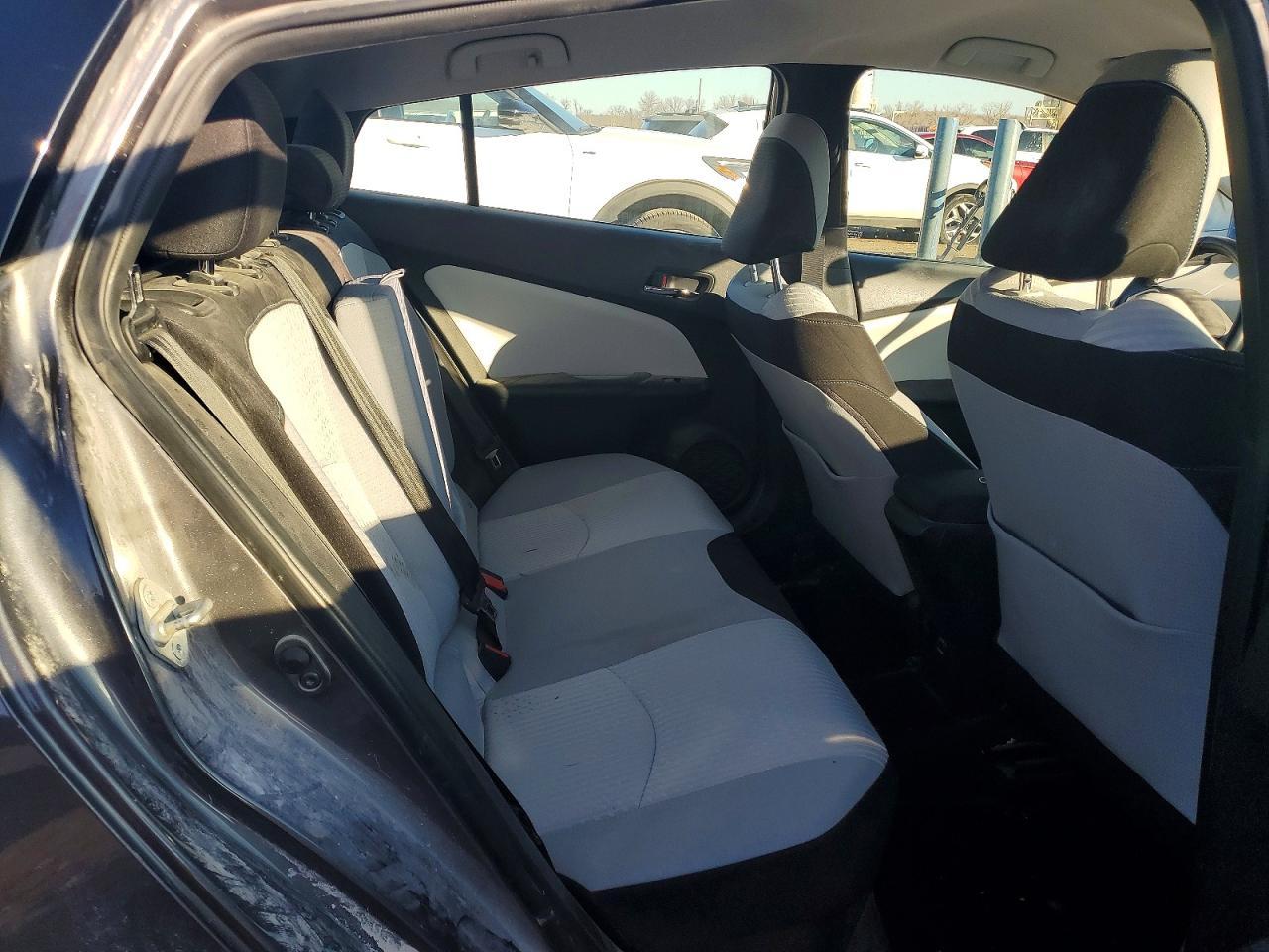 2018 TOYOTA PRIUS