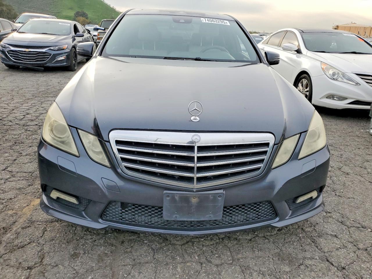 2010 MERCEDES-BENZ E-Class