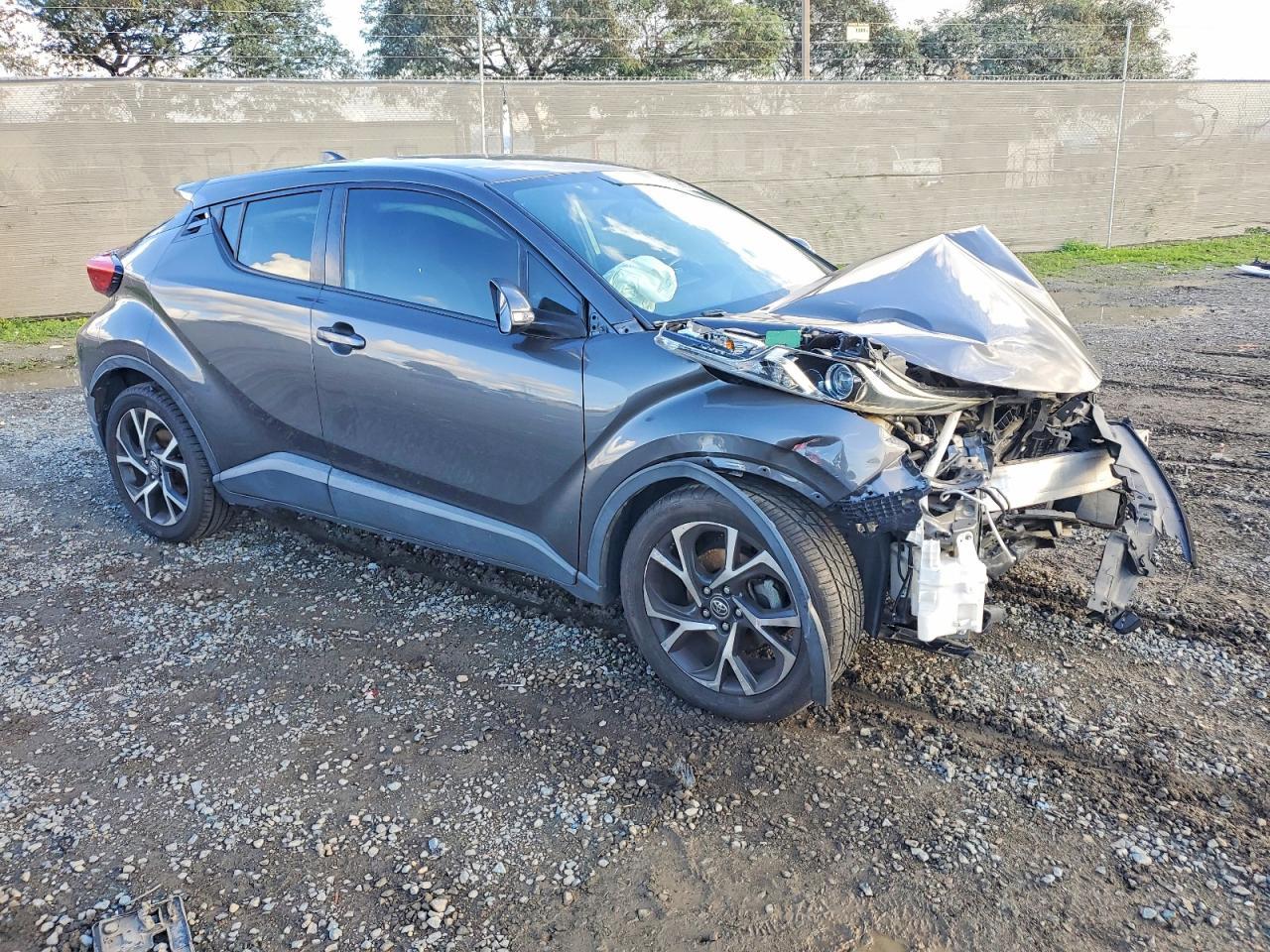 2018 TOYOTA C-HR