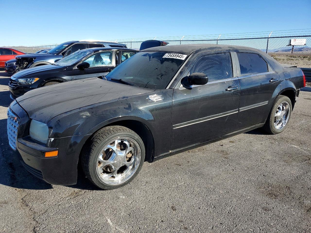 2005 CHRYSLER 300