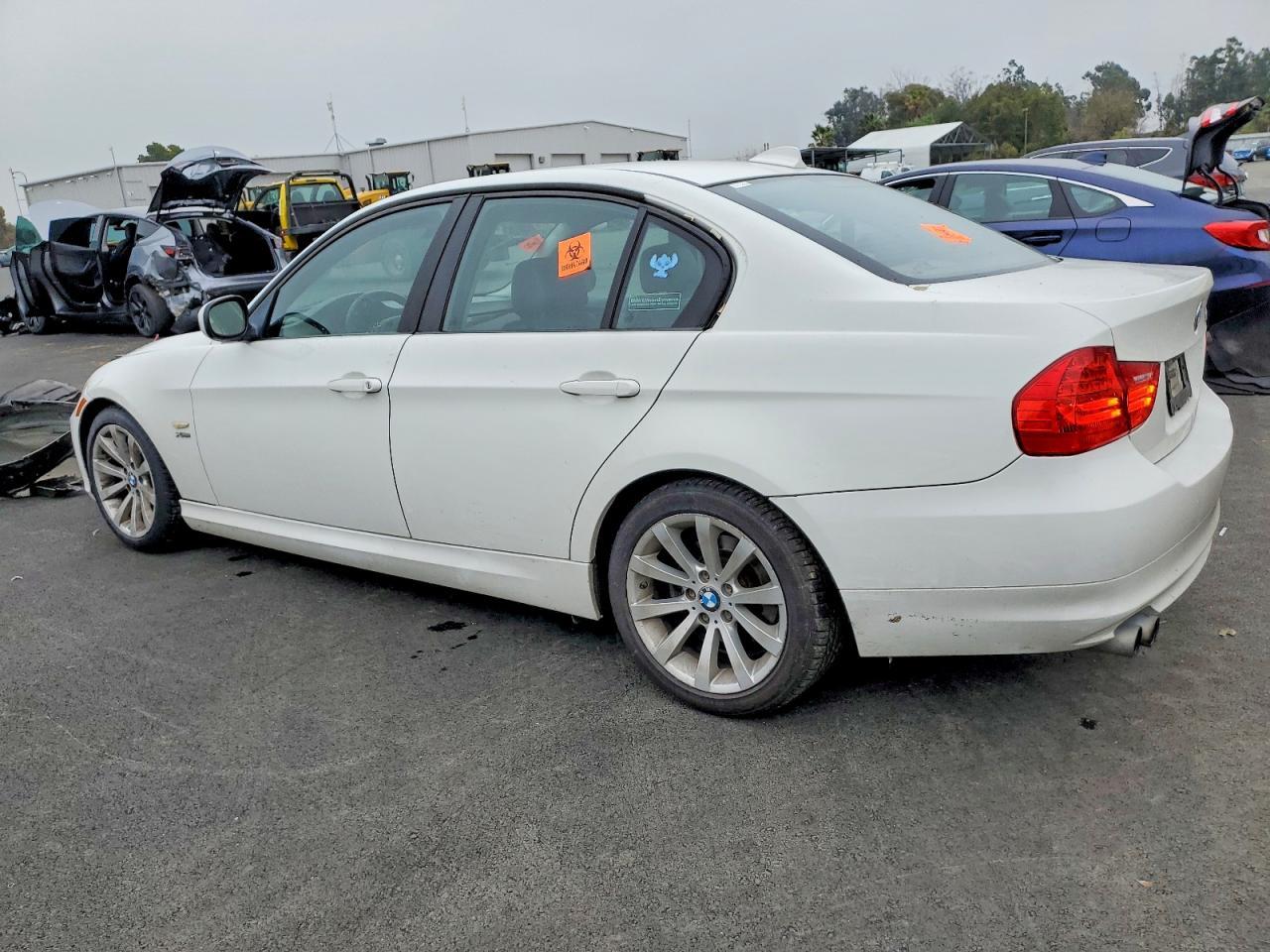 2011 BMW 3 SERIES