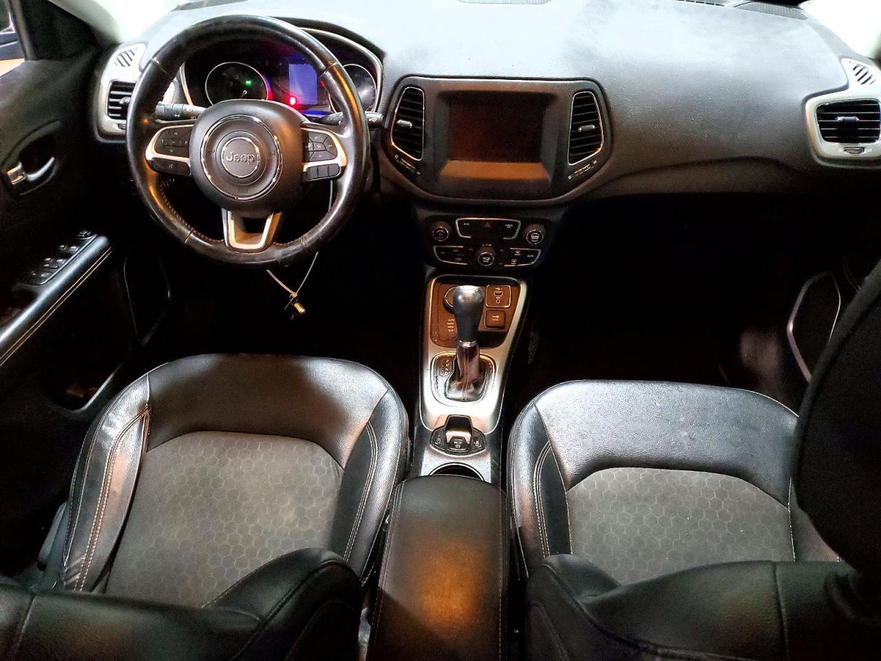 2020 JEEP Compass
