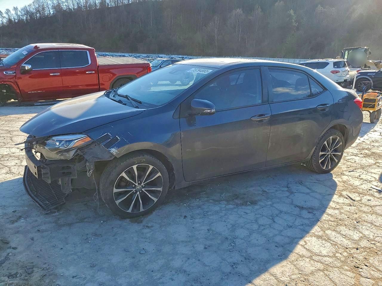 2017 TOYOTA COROLLA