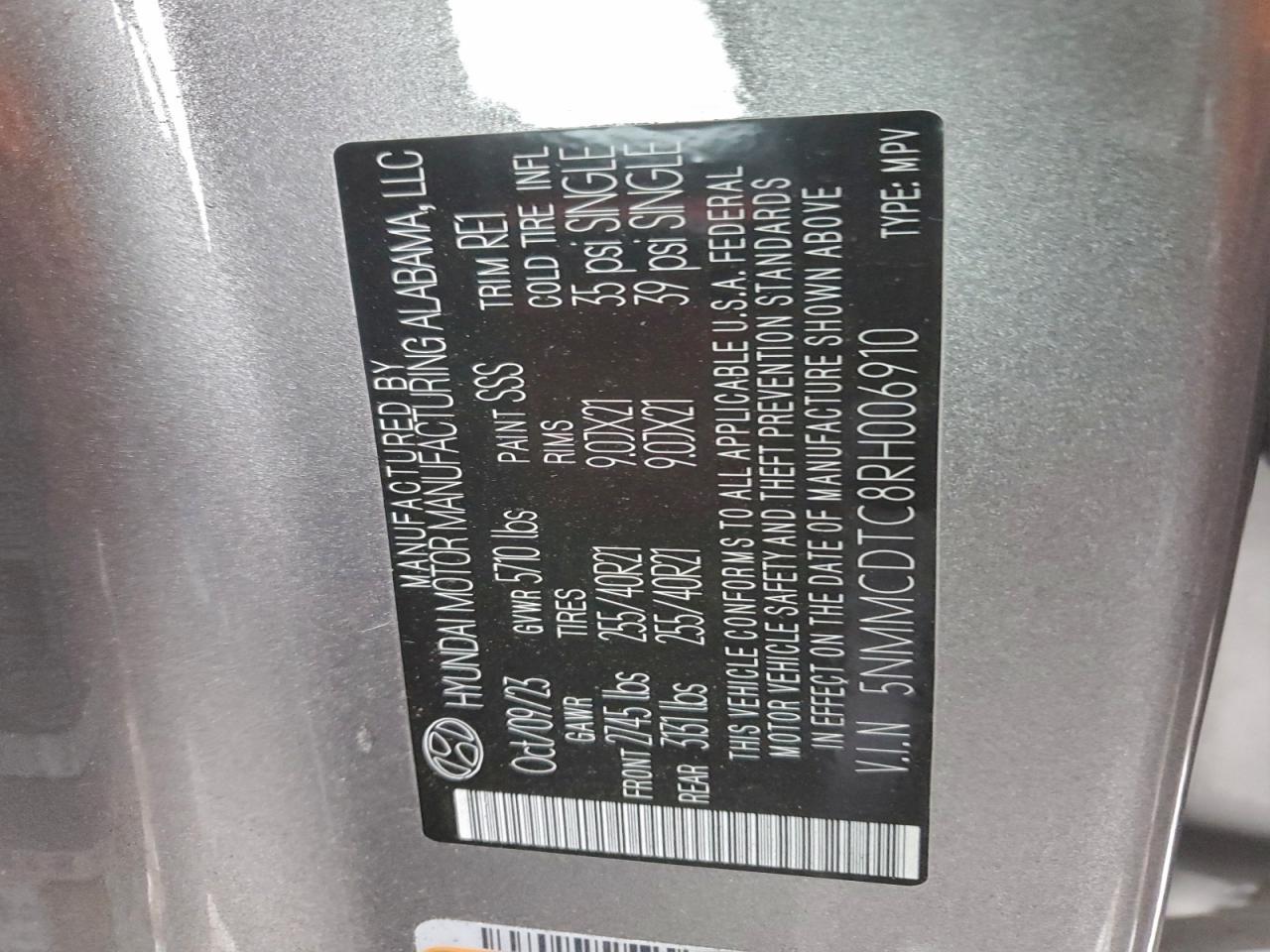 2024 GENESIS GV70
