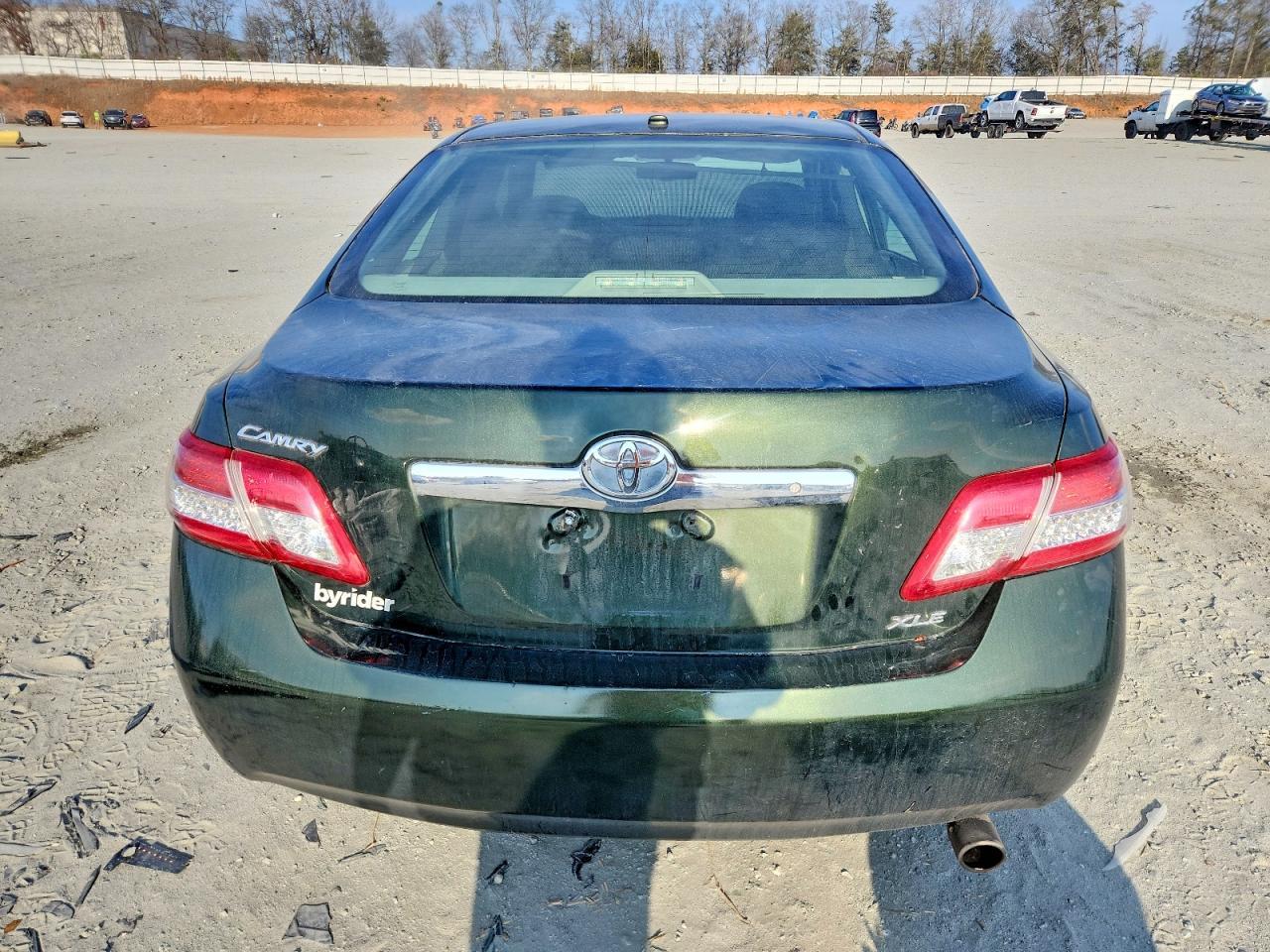 2011 TOYOTA CAMRY