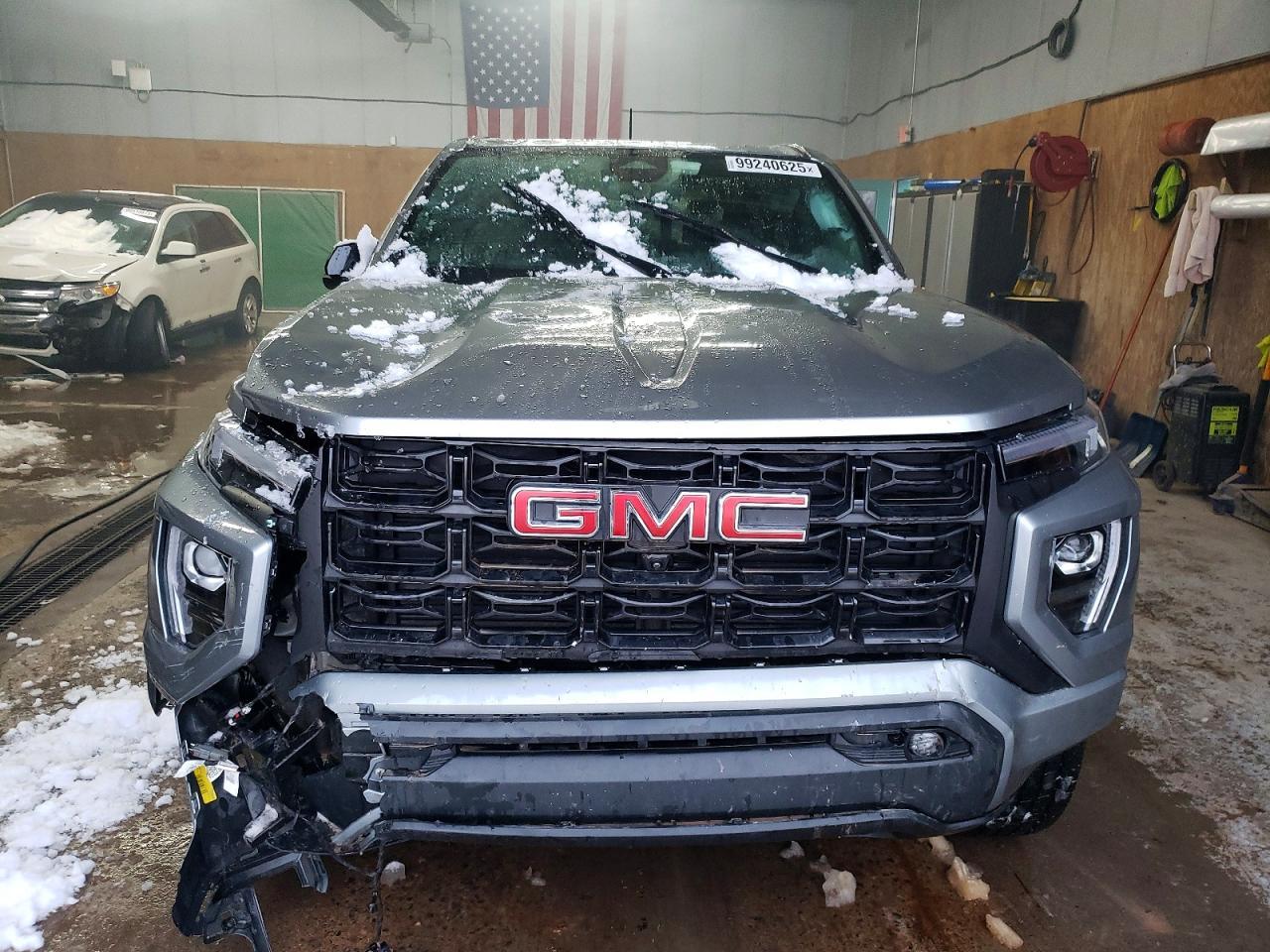 2024 GMC CANYON