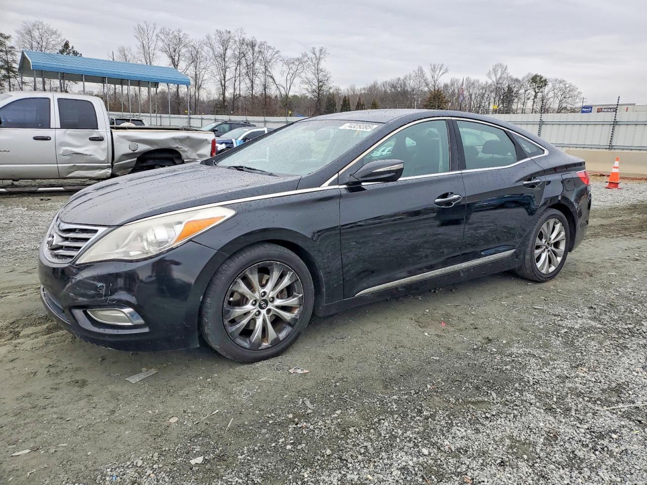 2012 HYUNDAI Azera