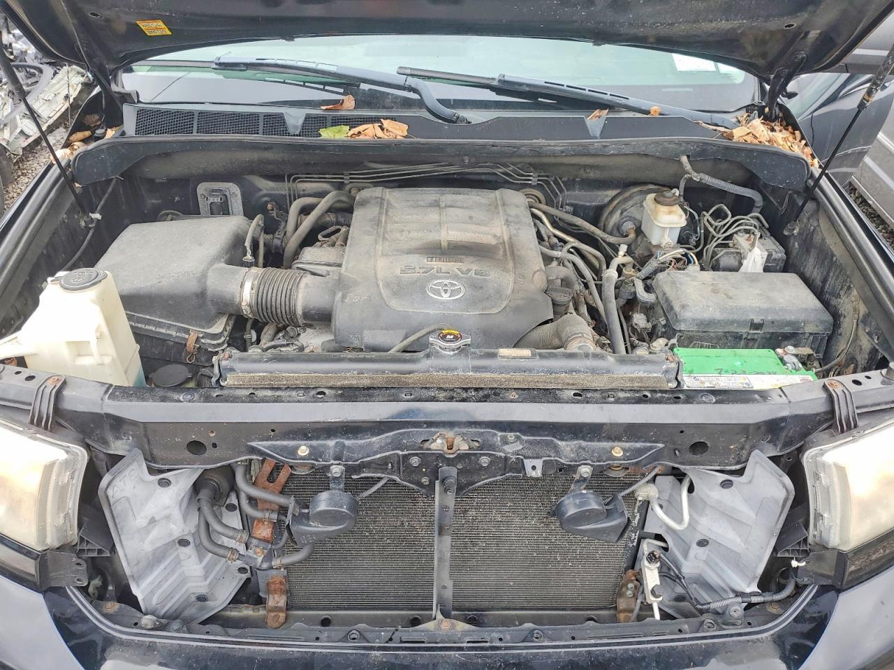 2011 TOYOTA TUNDRA