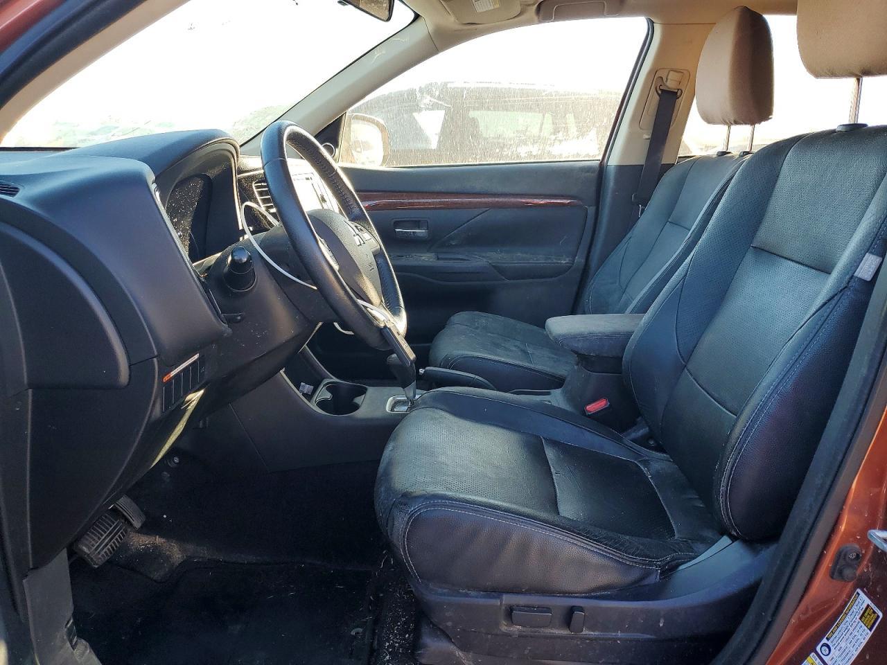 2014 MITSUBISHI outlander