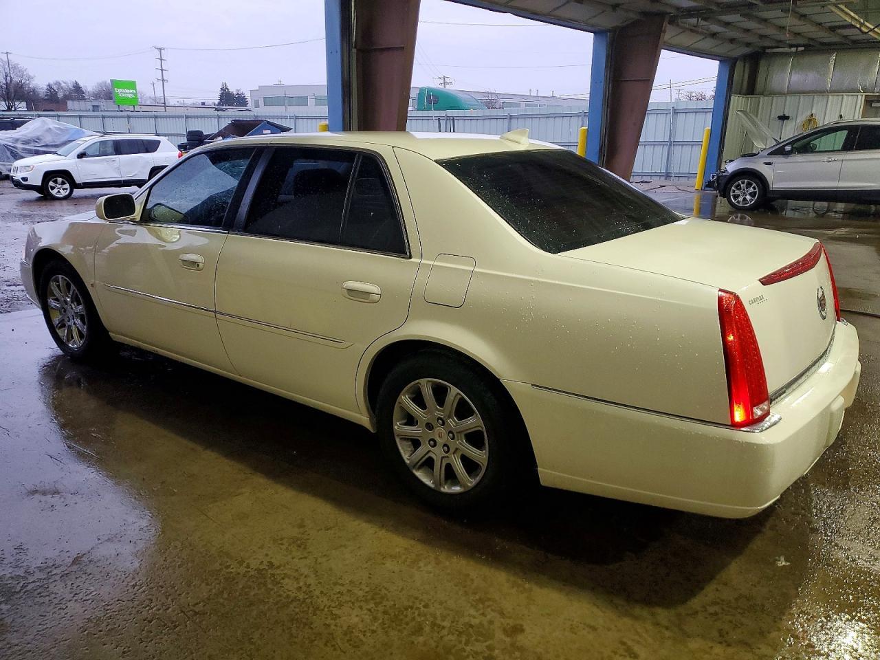 2009 CADILLAC DTS